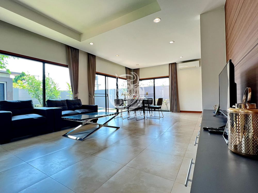 stylish-single-storey-home-in-baan-pattaya-5-near-huay-yai-and-golf-courses-bmh1525