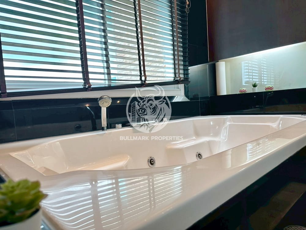 2-bedroom-beachfront-condo-for-rent-at-ananya-condominium-pattaya-bmc1526