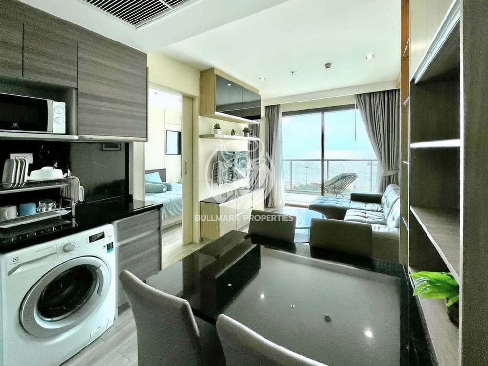 stunning-1-bedroom-beachfront-condo-for-sale-at-aeras-in-jomtien-pattaya-bmc1528