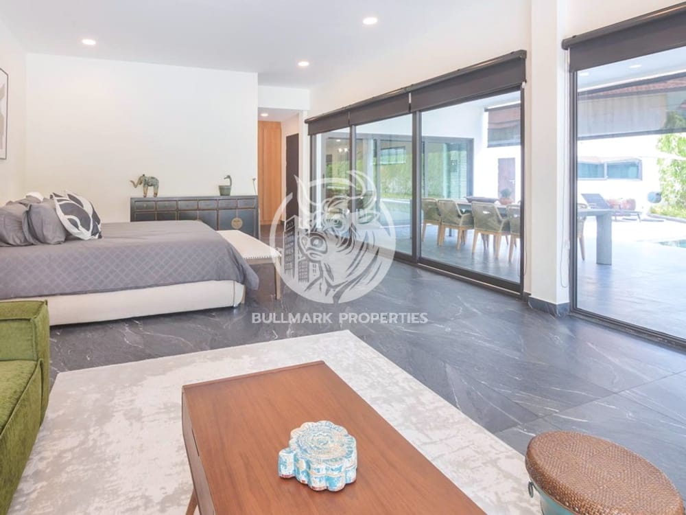 stunning-4-bedroom-pool-villa-for-sale-in-east-pattaya-bmh1547