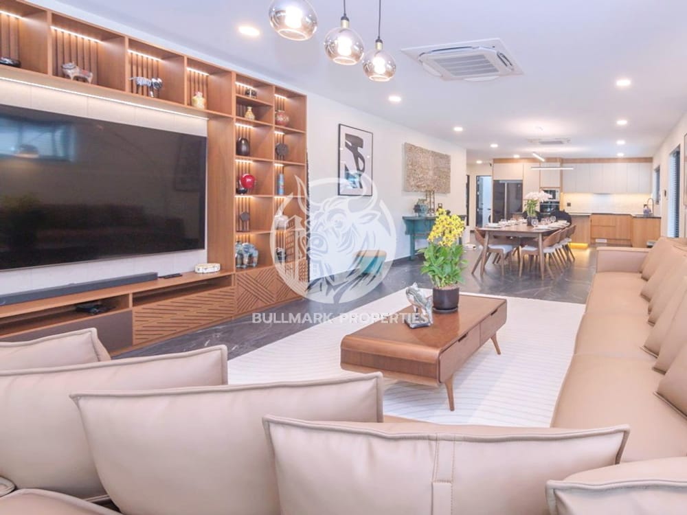 stunning-4-bedroom-pool-villa-for-sale-in-east-pattaya-bmh1547