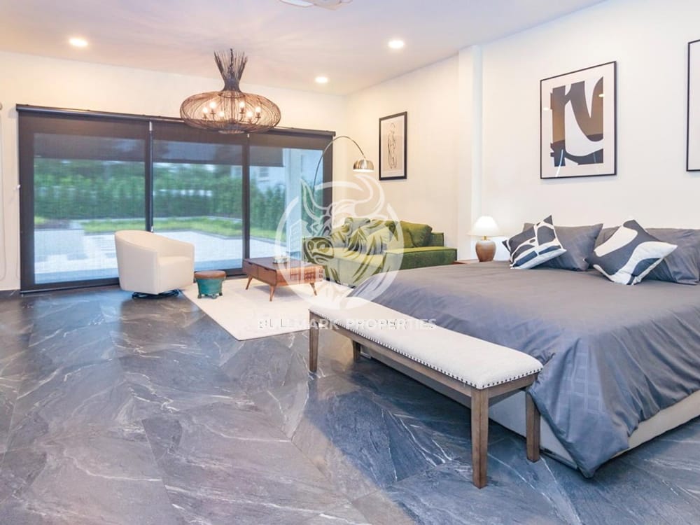 stunning-4-bedroom-pool-villa-for-sale-in-east-pattaya-bmh1547