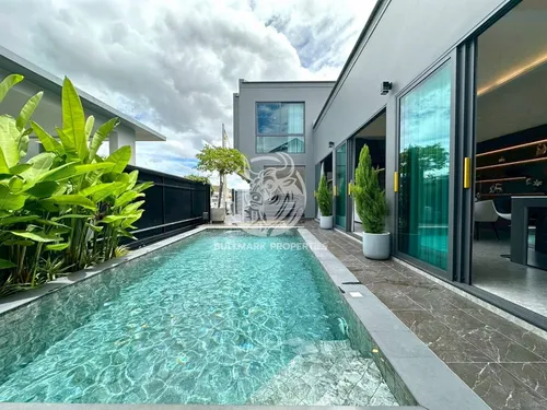 spacious-4-bedroom-house-for-sale-in-pet-friendly-community-pattaya-city-bmh1564