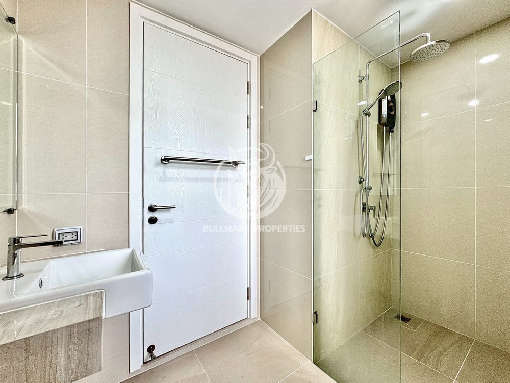 charming-3-bedroom-house-for-rent-at-the-palm-parco-easy-access-to-public-transportation-bmh1603