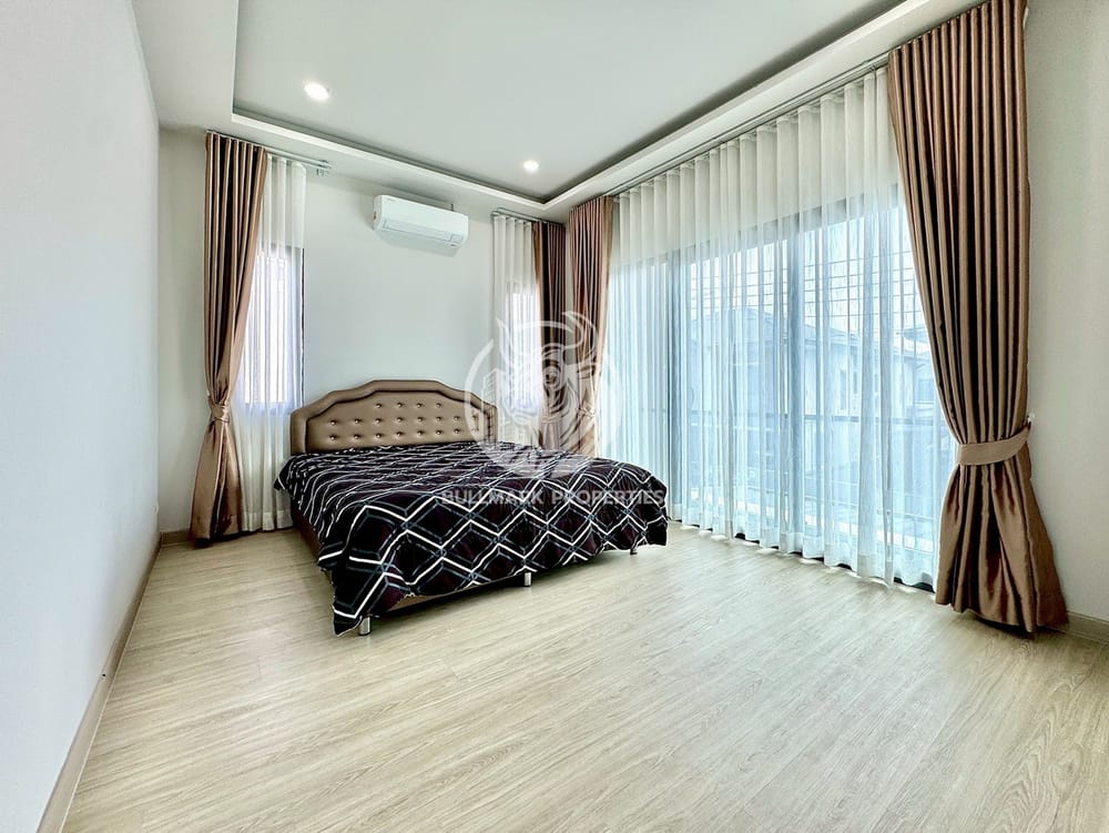 charming-3-bedroom-house-for-rent-at-the-palm-parco-easy-access-to-public-transportation-bmh1603