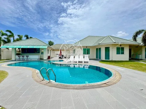 spacious-4-bedroom-house-for-rent-at-green-field-villas-4-east-pattaya-bmh1612