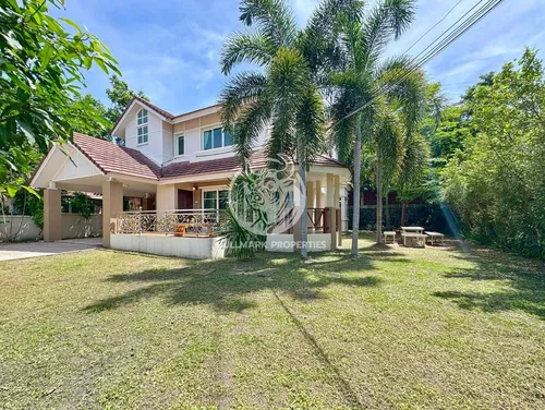 charming-pet-friendly-house-for-sale-and-rent-in-central-park-hillside-east-pattaya-easy-public-transport-access-bmh1628