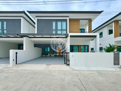 tropical-village-3-comfortable-2-storey-house-perfect-for-families-bmh1660