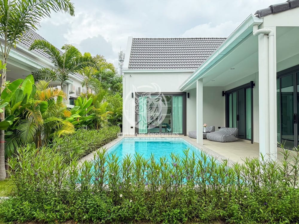 charming-3-bedroom-pool-villa-for-sale-pet-friendly-and-close-to-public-transportation-bmh1665