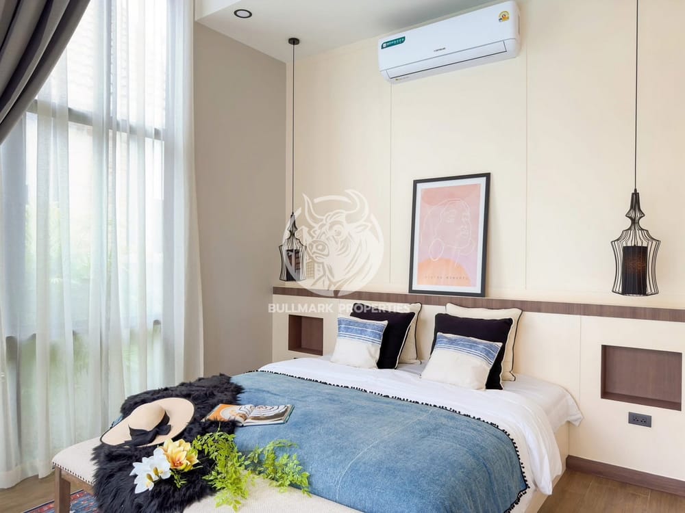 charming-3-bedroom-pool-villa-for-sale-pet-friendly-and-close-to-public-transportation-bmh1665