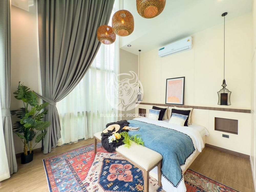 charming-3-bedroom-pool-villa-for-sale-pet-friendly-and-close-to-public-transportation-bmh1665