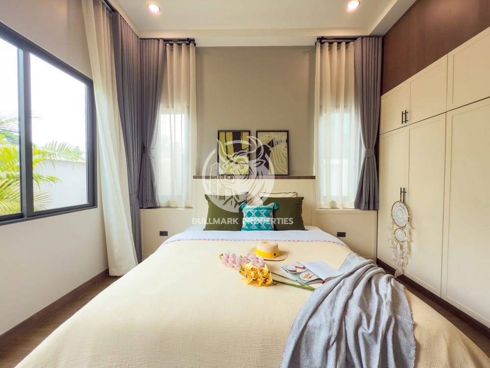 charming-3-bedroom-pool-villa-for-sale-pet-friendly-and-close-to-public-transportation-bmh1665