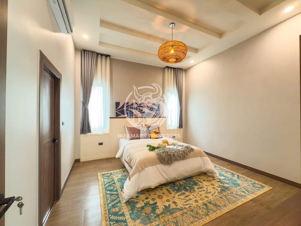 charming-3-bedroom-pool-villa-for-sale-pet-friendly-and-close-to-public-transportation-bmh1665