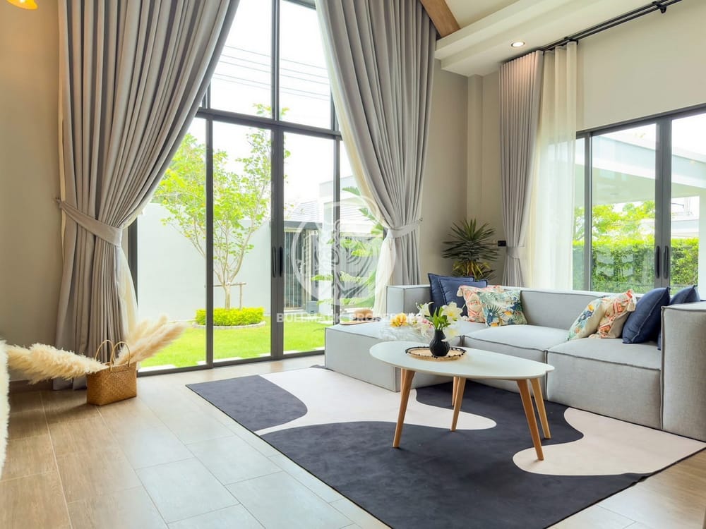 charming-3-bedroom-pool-villa-for-sale-pet-friendly-and-close-to-public-transportation-bmh1665