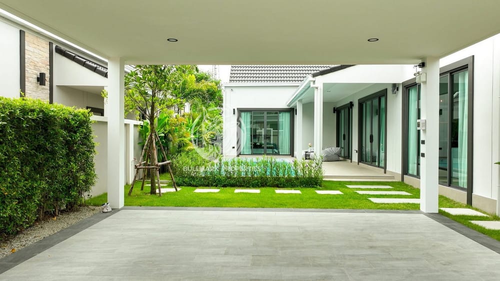 charming-3-bedroom-pool-villa-for-sale-pet-friendly-and-close-to-public-transportation-bmh1665