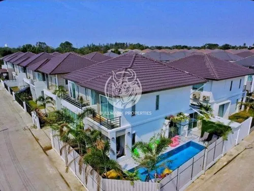 stunning-5-bedroom-pool-villa-for-sale-and-rent-at-baan-pruksanara-chaiyaphruek-2-jomtien-bmh1666