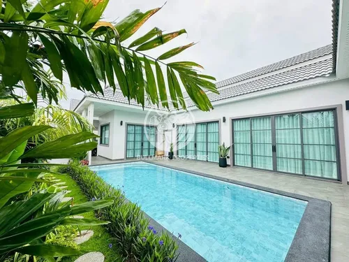 stunning-3-bedroom-pool-villa-for-sale-in-east-pattaya-pet-friendly-and-conveniently-located-bmh1672