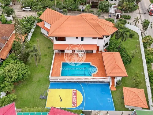 spacious-4-bedroom-house-for-sale-or-rent-in-east-pattaya-bmh1683
