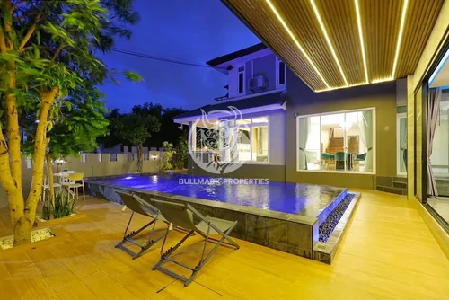 spacious-5-bedroom-house-for-sale-and-rent-in-central-park-hillside-east-pattaya-bmh1685