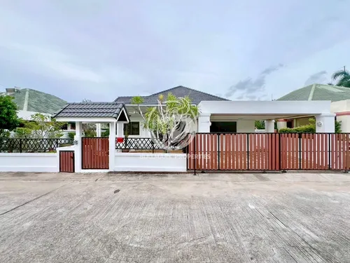 charming-3-bedroom-single-storey-home-for-rent-in-siam-place-bmh1704