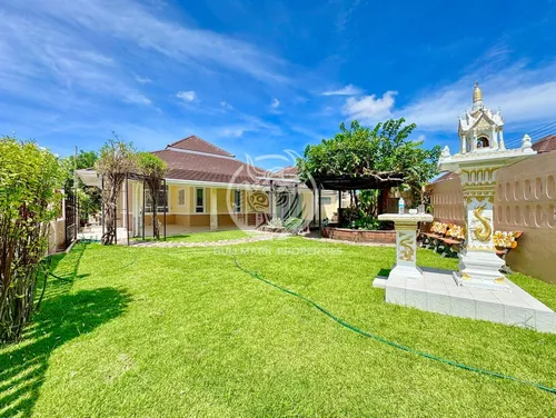 spacious-3-bedroom-house-for-sale-on-soi-siam-country-club-bmh1774