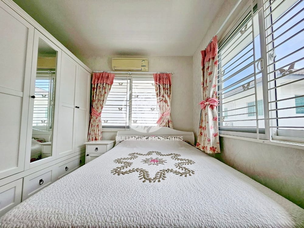 3-bedroom-house-for-rent-at-baan-pruksanara-chaiyaphruek-2-jomtien-bmh1785