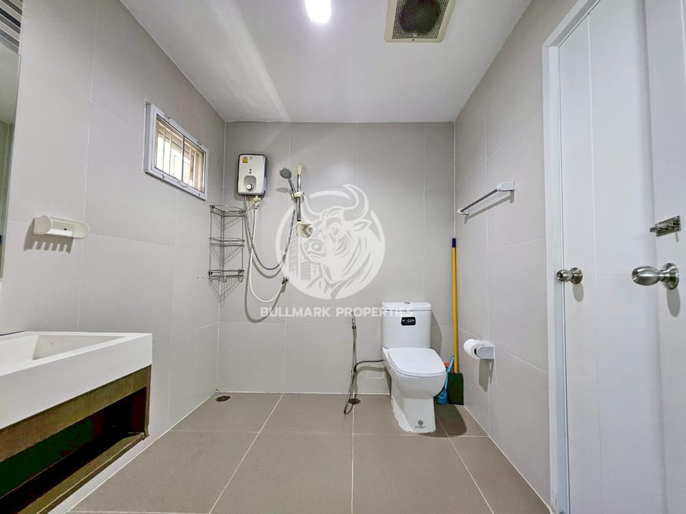 3-bedroom-house-for-rent-at-baan-pruksanara-chaiyaphruek-2-jomtien-bmh1785