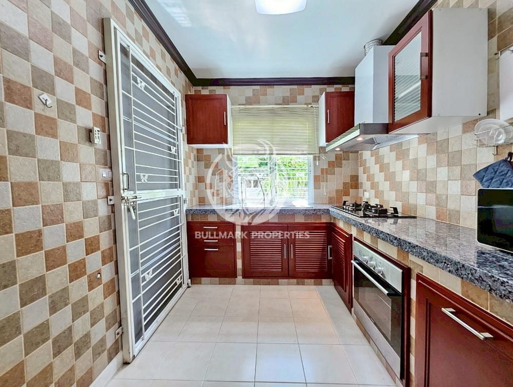 3-bedroom-house-for-rent-at-baan-pruksanara-chaiyaphruek-2-jomtien-bmh1785