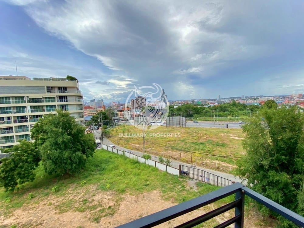 city-view-1-bedroom-condo-for-rent-at-arcadia-center-suites-pattaya-pratumnak-bmc1792