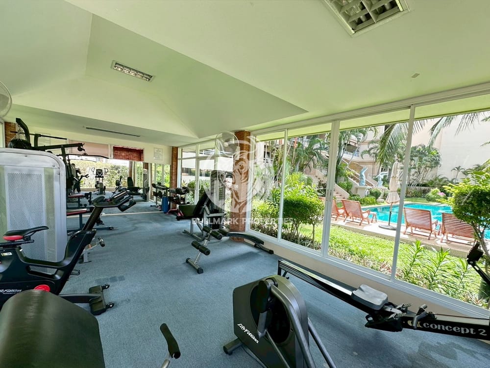stylish-1-bedroom-condo-with-sea-view-at-executive-residence-iv-in-pratumnak-pattaya-for-sale-bmc1794