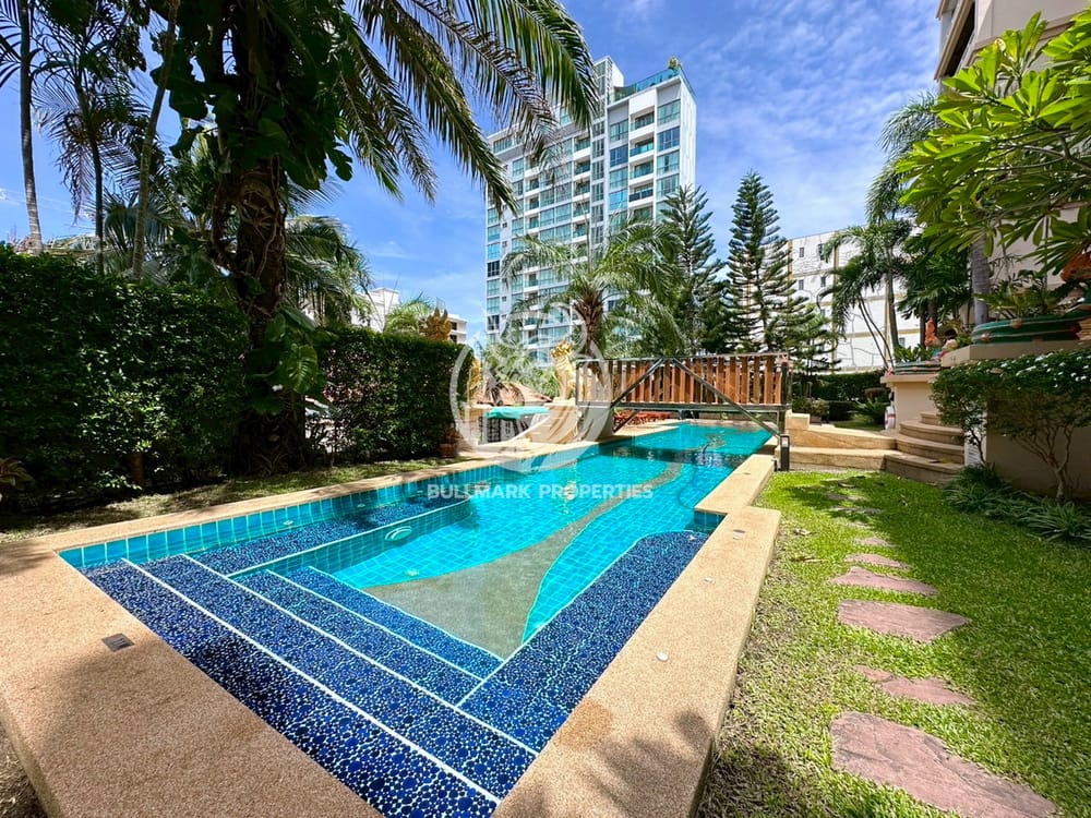 stylish-1-bedroom-condo-with-sea-view-at-executive-residence-iv-in-pratumnak-pattaya-for-sale-bmc1794