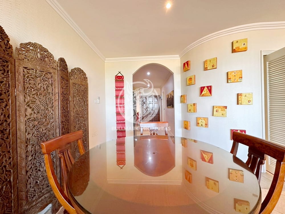 stylish-1-bedroom-condo-with-sea-view-at-executive-residence-iv-in-pratumnak-pattaya-for-sale-bmc1794