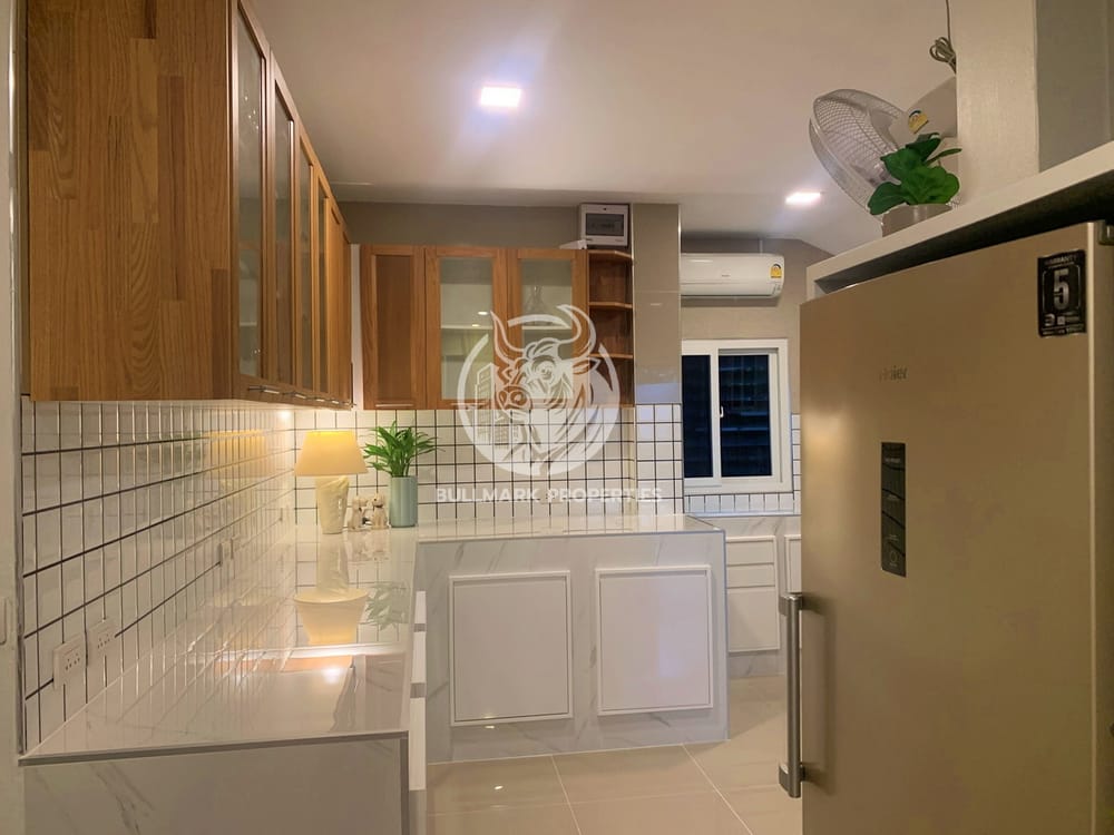 spacious-3-bedroom-house-for-rent-in-uraiwan-park-view-east-pattaya-bmh1796
