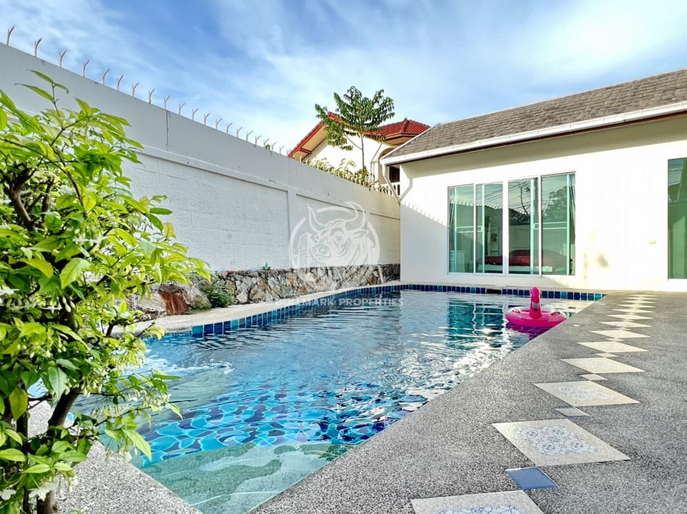charming-3-bedroom-with-private-pool-for-rent-on-east-pattaya-bmh1797