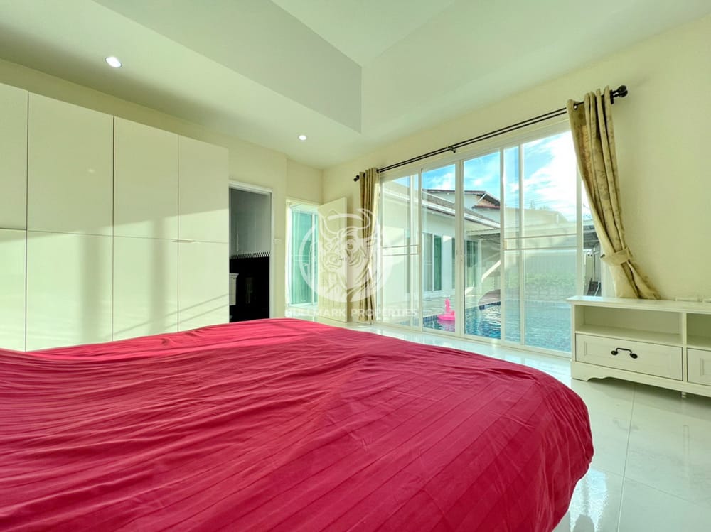 charming-3-bedroom-with-private-pool-for-rent-on-east-pattaya-bmh1797