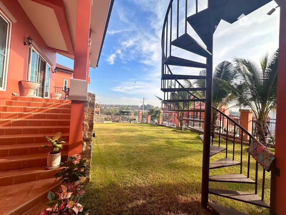Geräumiges Haus mit 3 Schlafzimmern & Klimaanlage in East Pattaya zu verkaufen 4