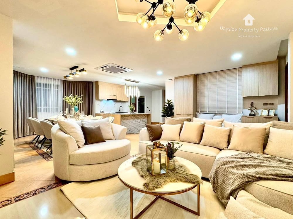 Luxury Villa for Sale in Na Kluea, Pattaya - 4 Bedrooms with Air Conditioning 4
