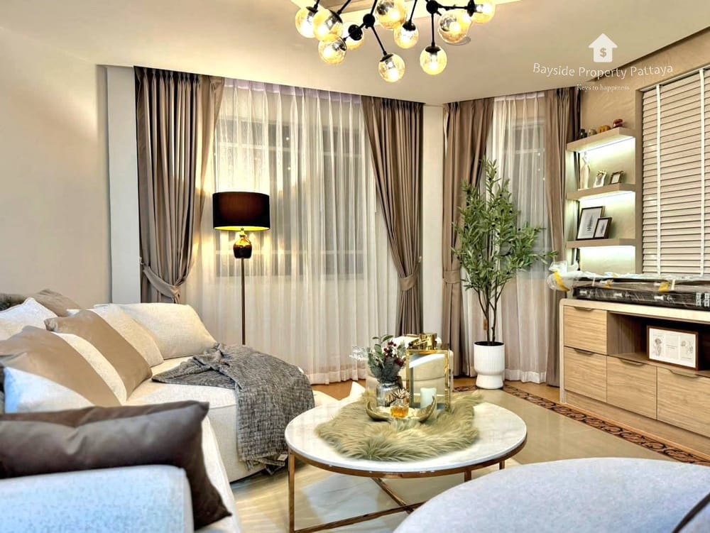 Luxury Villa for Sale in Na Kluea, Pattaya - 4 Bedrooms with Air Conditioning 7