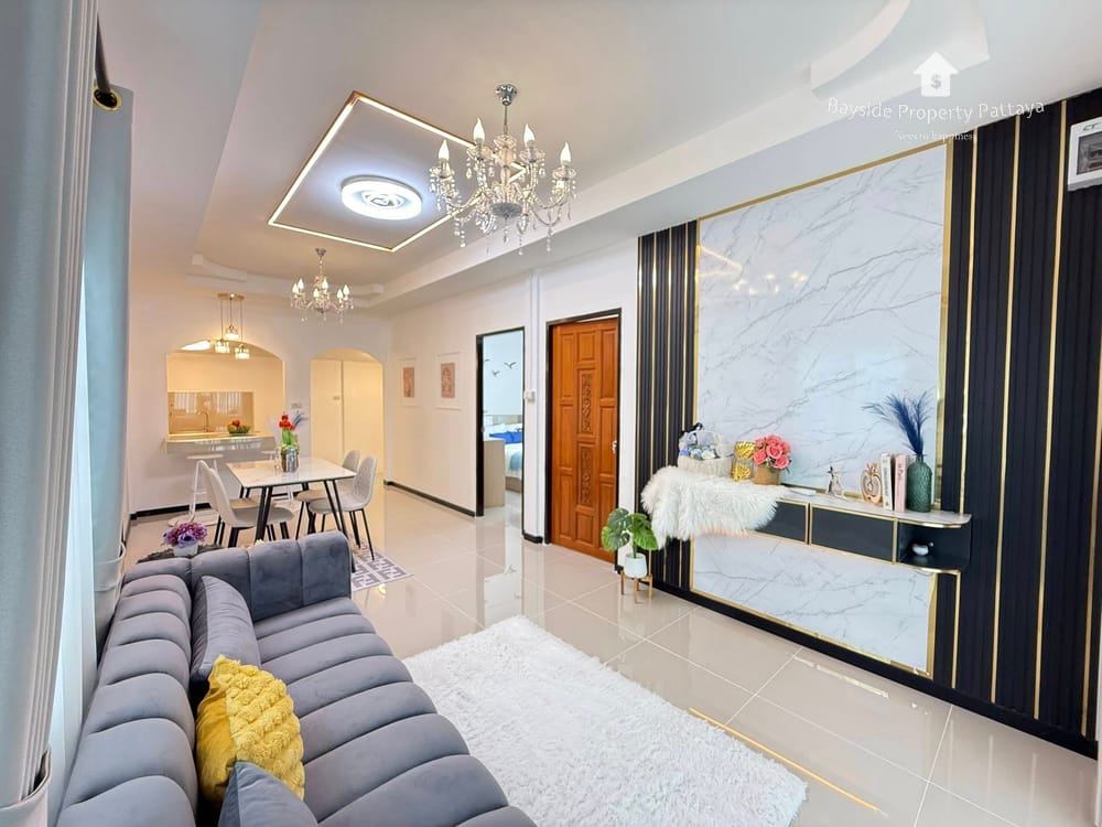 3-Bedroom Detached House For Sale in East Pattaya - Pet Friendly with Air Conditioning 4