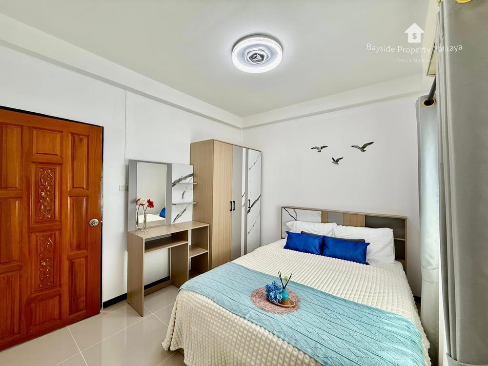 3-Bedroom Detached House For Sale in East Pattaya - Pet Friendly with Air Conditioning 12