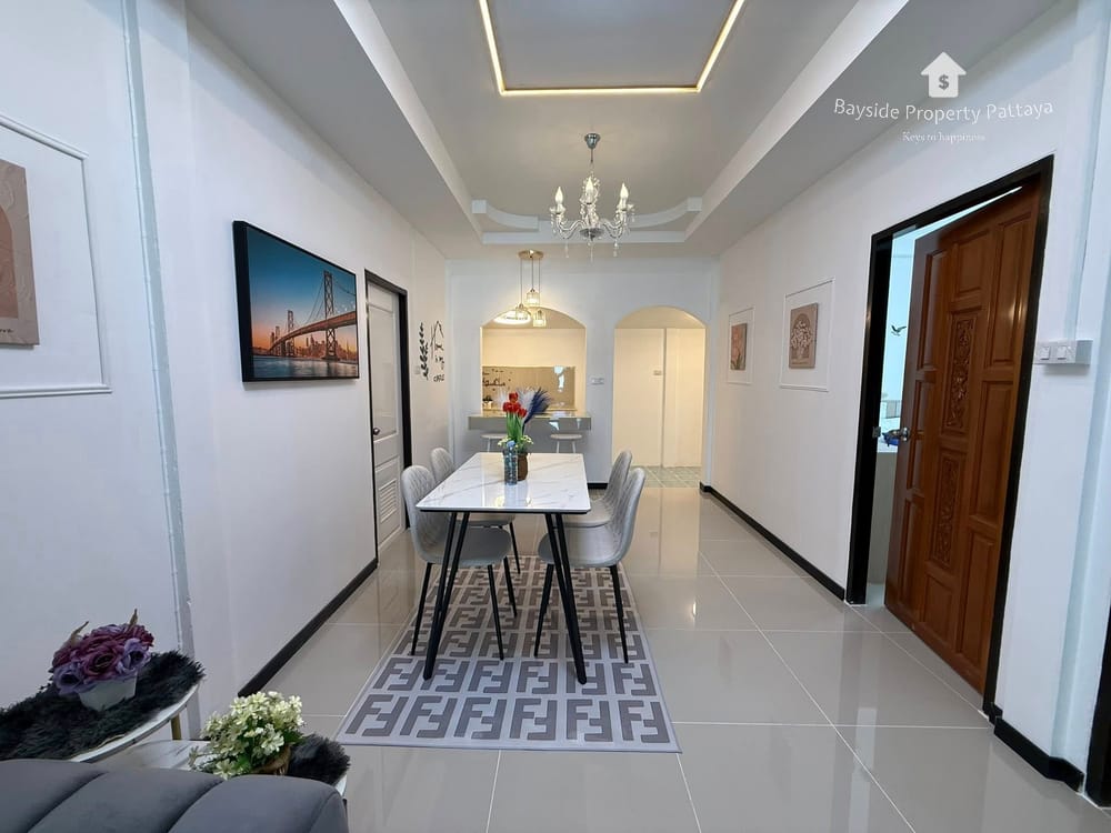 3-Bedroom Detached House For Sale in East Pattaya - Pet Friendly with Air Conditioning 14