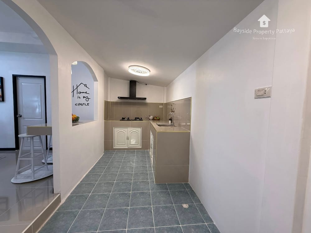 3-Bedroom Detached House For Sale in East Pattaya - Pet Friendly with Air Conditioning 15