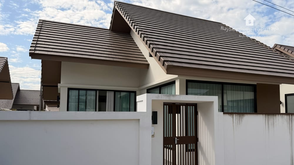 Pet-Friendly 2-Bedroom House for Sale in The Maple Pattaya, East Pattaya 6