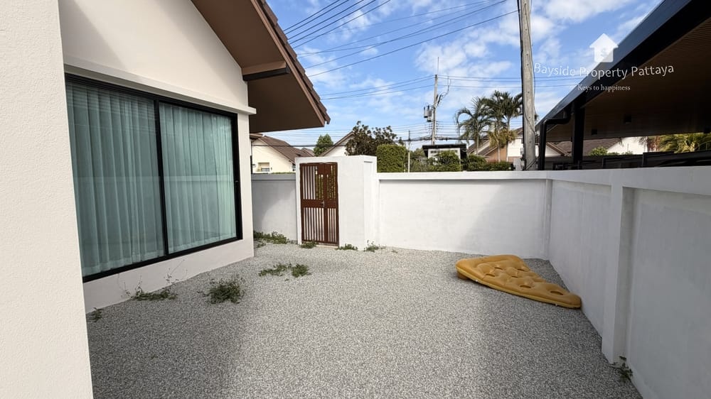Pet-Friendly 2-Bedroom House for Sale in The Maple Pattaya, East Pattaya 13