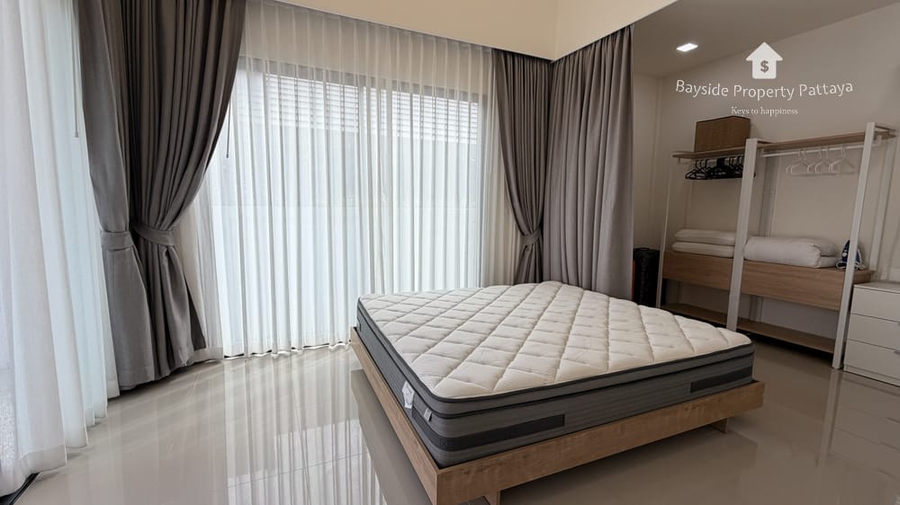Pet-Friendly 2-Bedroom House for Sale in The Maple Pattaya, East Pattaya 16
