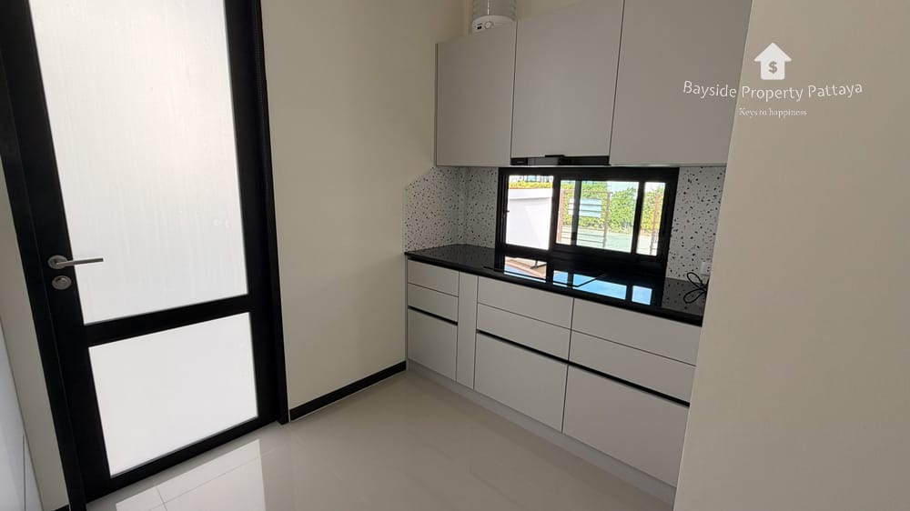 Pet-Friendly 2-Bedroom House for Sale in The Maple Pattaya, East Pattaya 24
