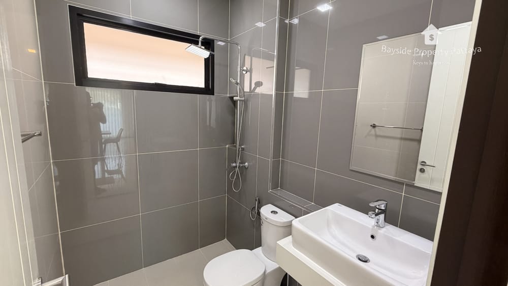Pet-Friendly 2-Bedroom House for Sale in The Maple Pattaya, East Pattaya 31