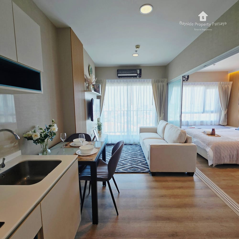 Modern 1-Bedroom Condo for Sale in Centric Sea, Pattaya City with Stunning City View and 24/7 Security 10