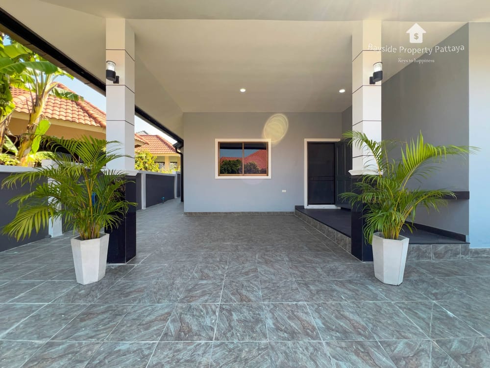 Modernes Einfamilienhaus mit 3 Schlafzimmern zum Verkauf in Pattaya Hill 2 7