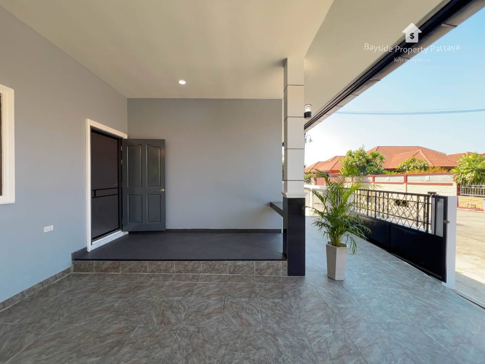 Modernes Einfamilienhaus mit 3 Schlafzimmern zum Verkauf in Pattaya Hill 2 11